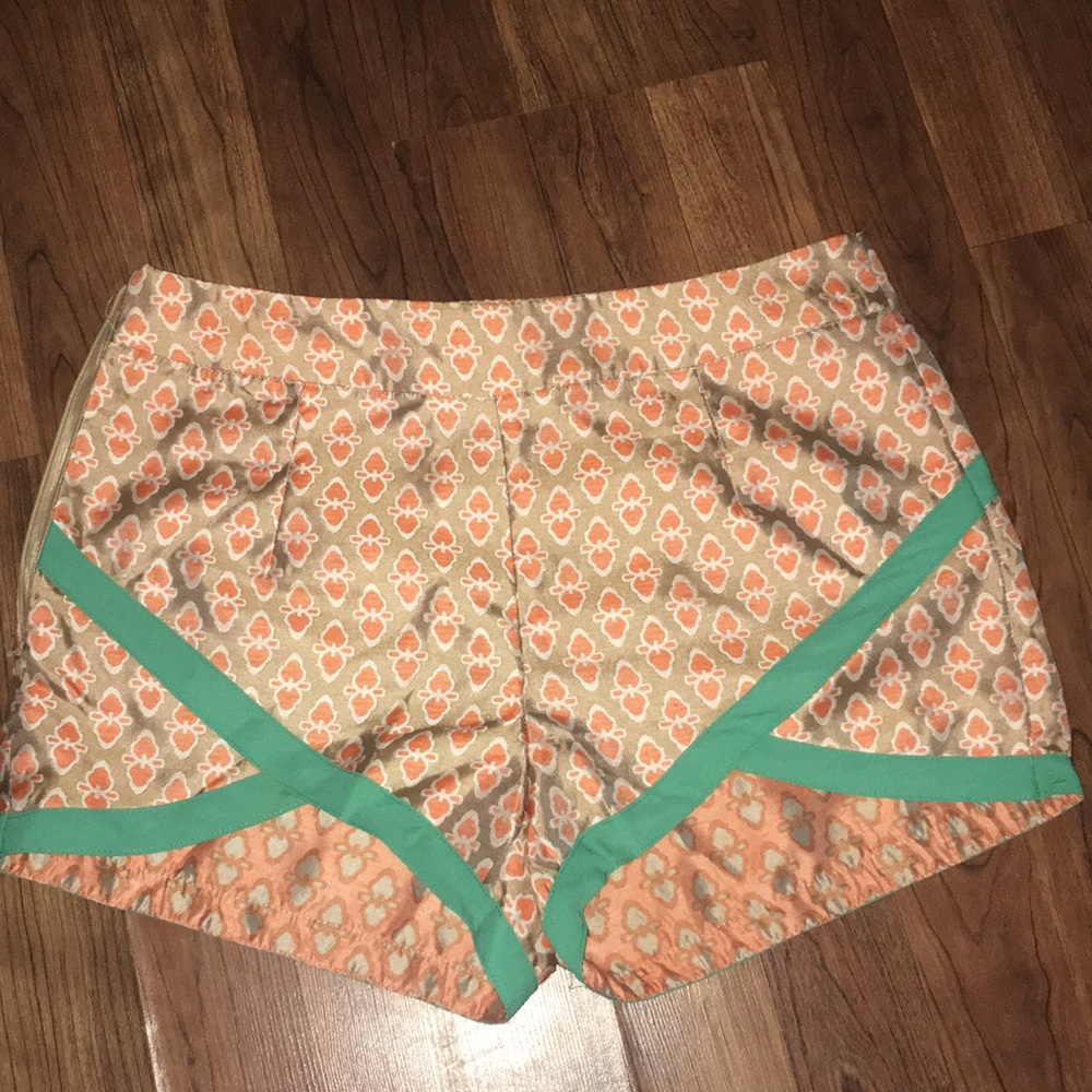 CUTE DESIGN SHORTS !